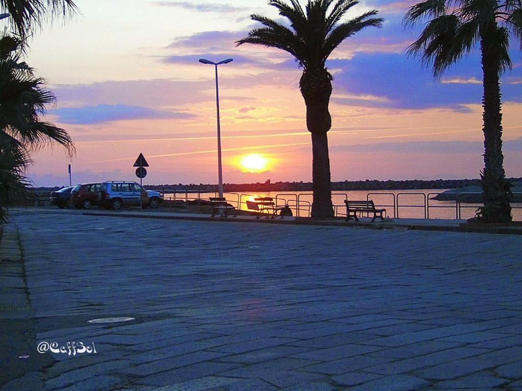 B&B Del Porto Bosa Marina Extérieur photo